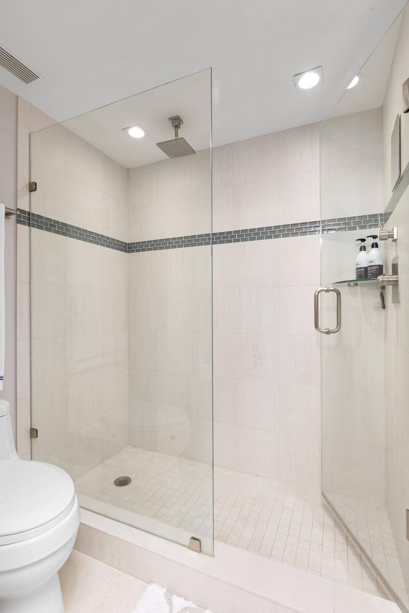 100 Worth Avenue, #317, Palm Beach, FL 33480 Master Bath