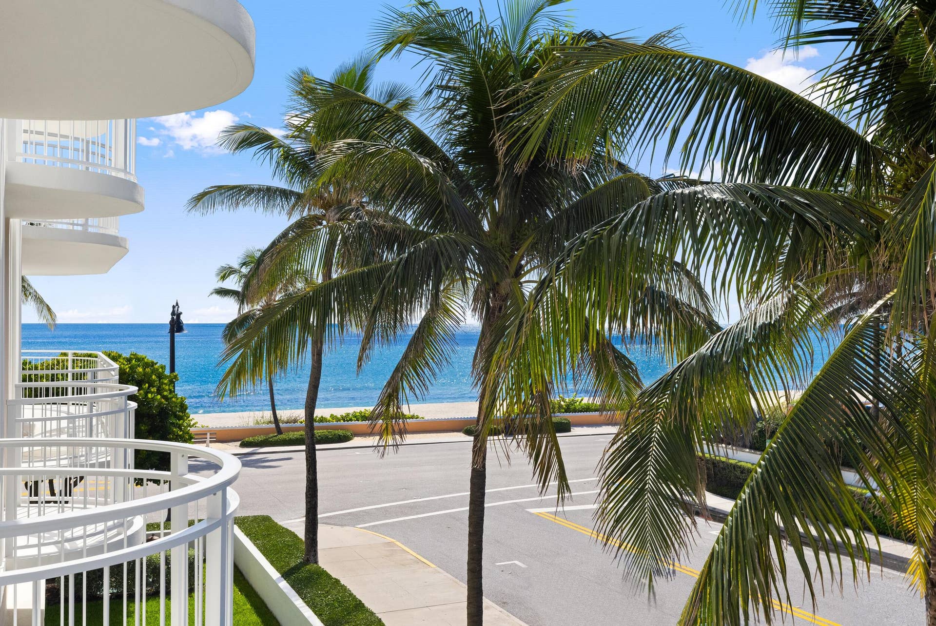 100 Worth Avenue, #317, Palm Beach, FL 33480 Terrace View