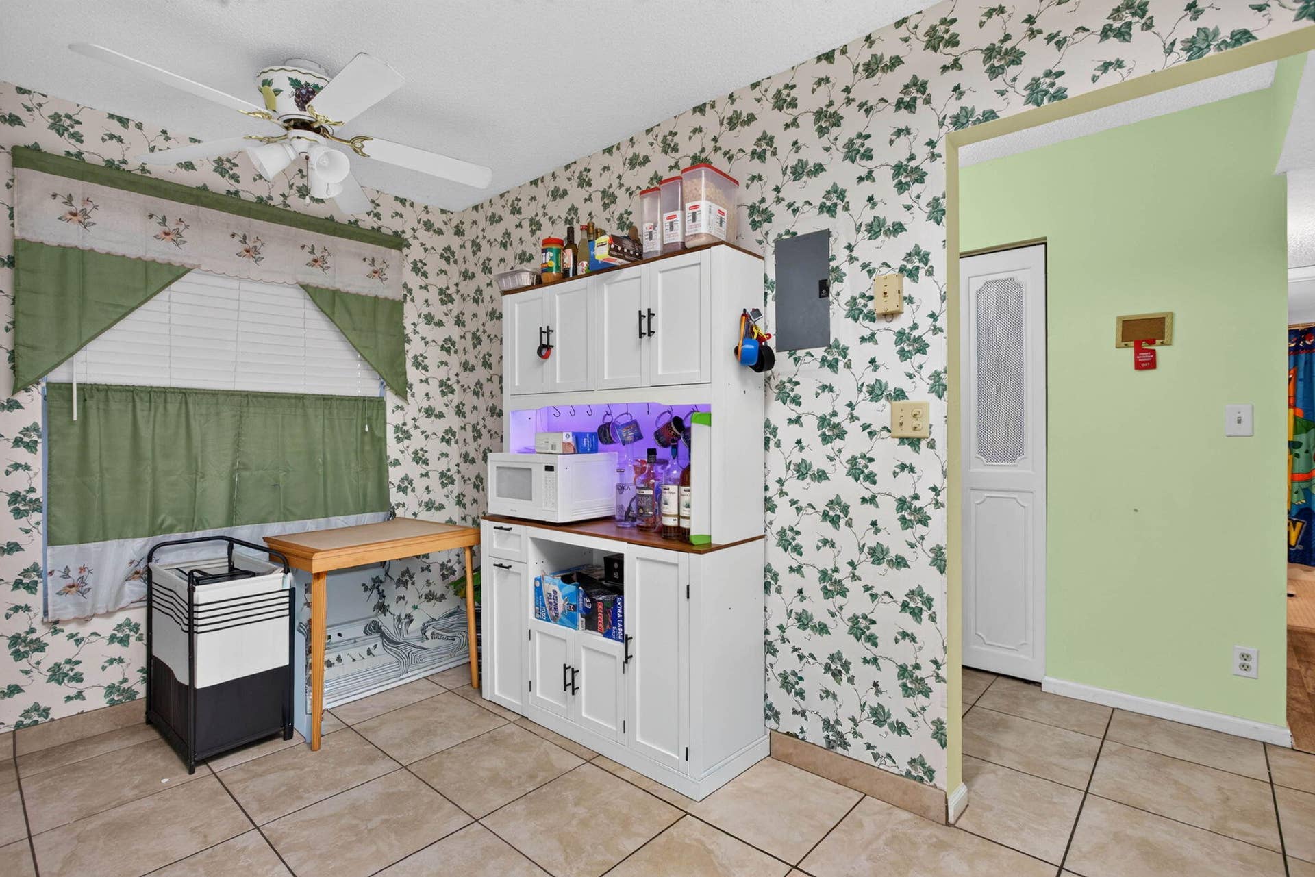 4550 NW 18TH Avenue, #107, Deerfield Beach, FL 33064 12-web-or-mls-4550-28
