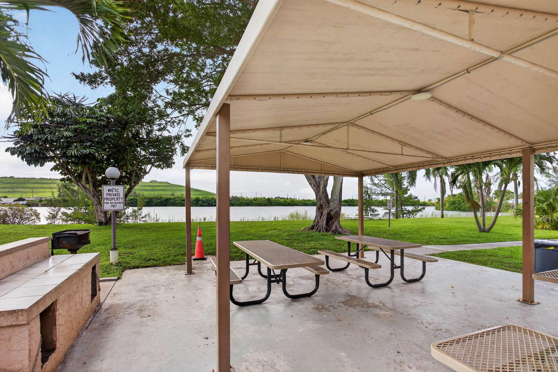 4550 NW 18TH Avenue, #107, Deerfield Beach, FL 33064 44-web-or-mls-4550-7