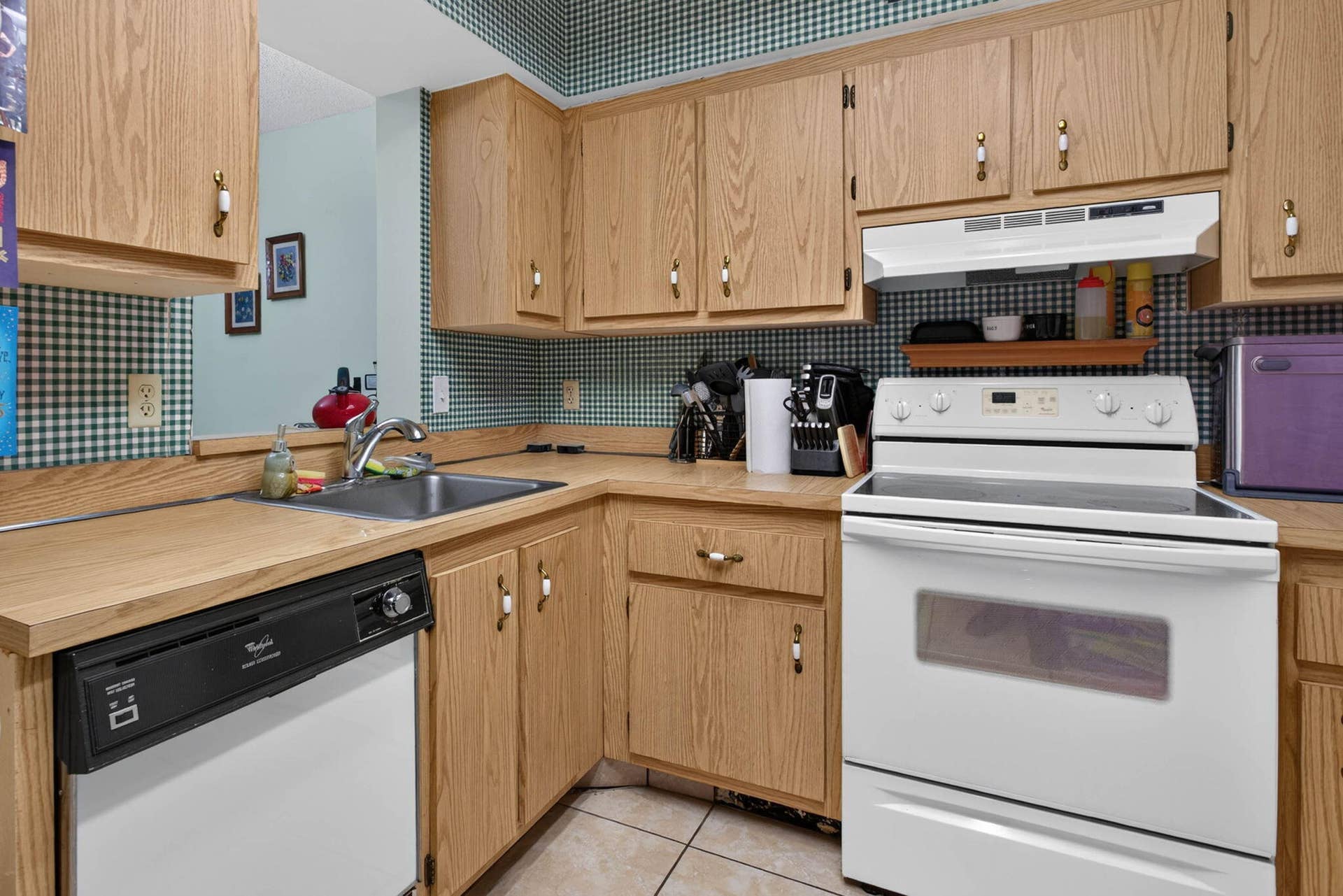 4550 NW 18TH Avenue, #107, Deerfield Beach, FL 33064 11-web-or-mls-4550-27
