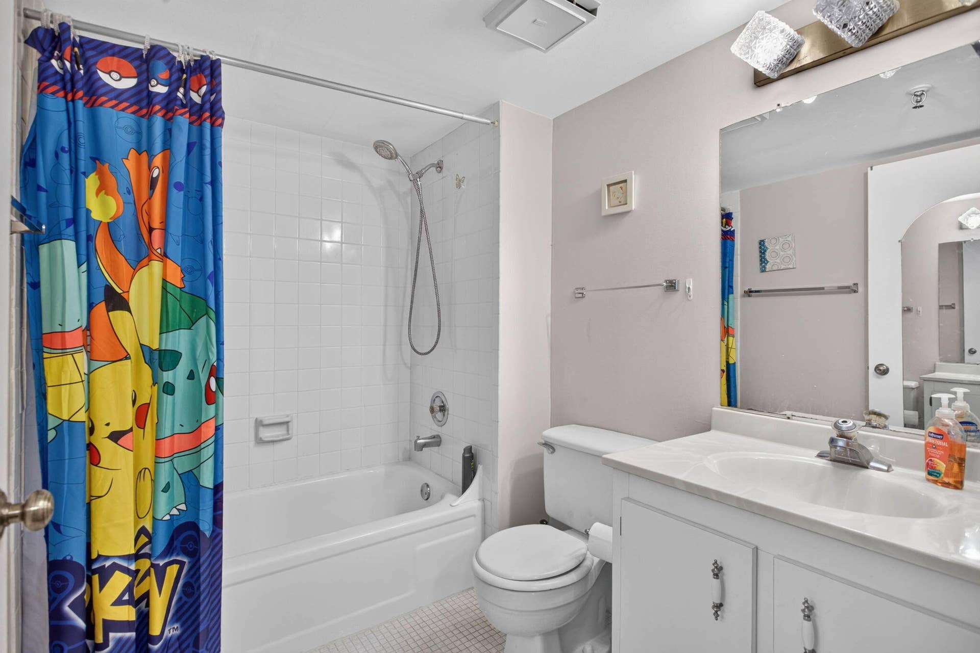 4550 NW 18TH Avenue, #107, Deerfield Beach, FL 33064 guest bath