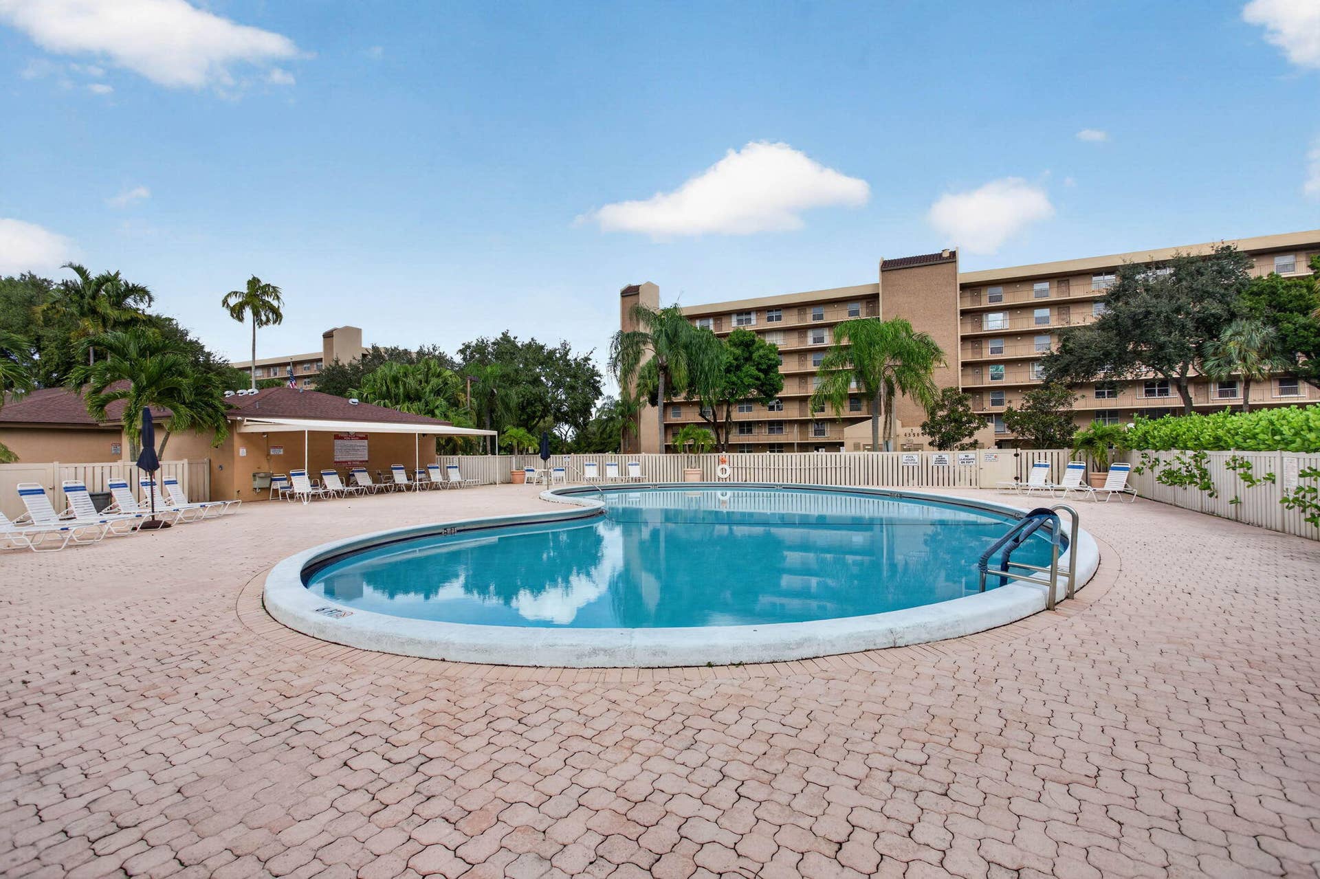 4550 NW 18TH Avenue, #107, Deerfield Beach, FL 33064 pool
