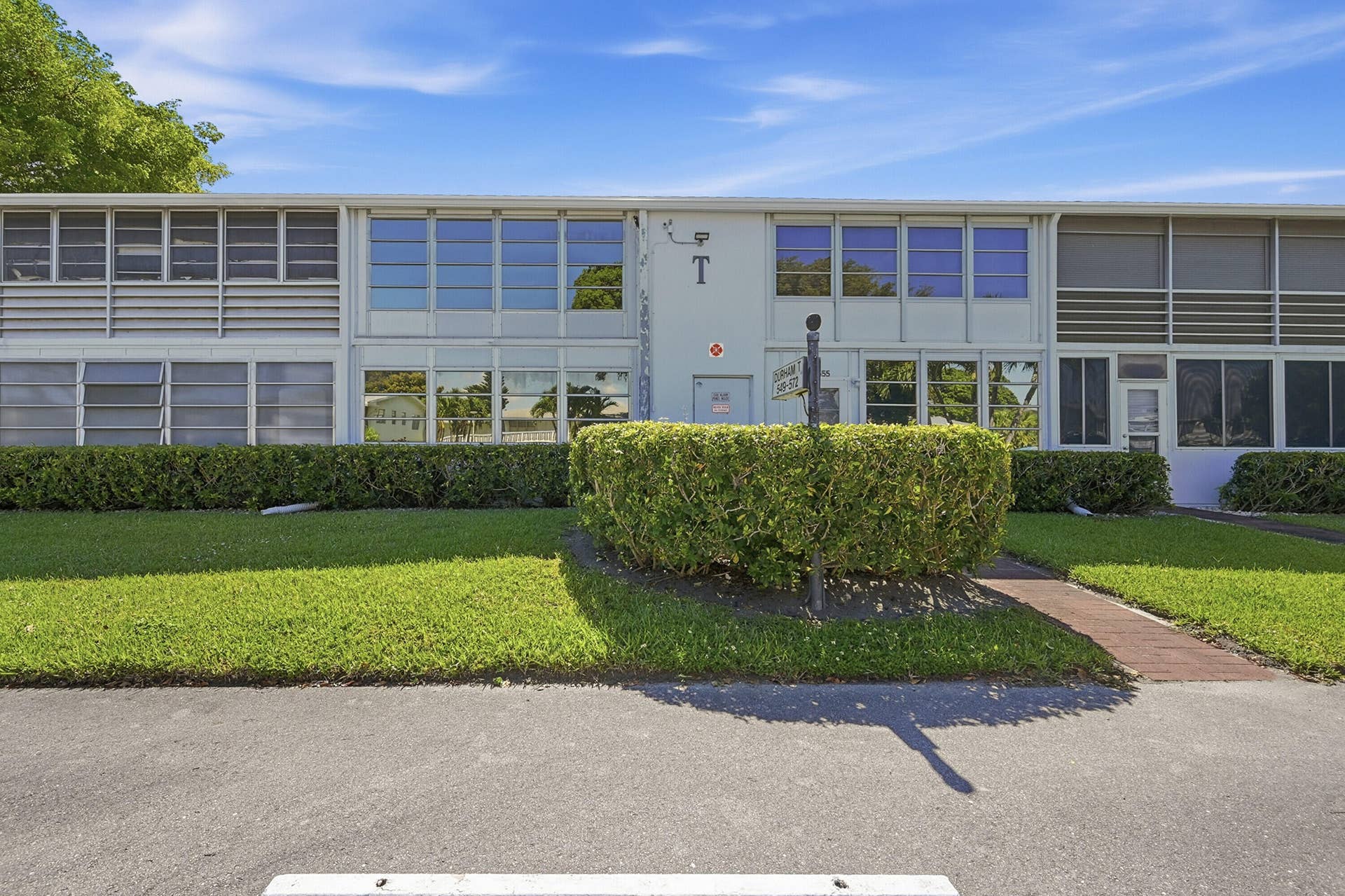 551 DURHAM Circle, #T, Deerfield Beach, FL 33442 PHOTO 2