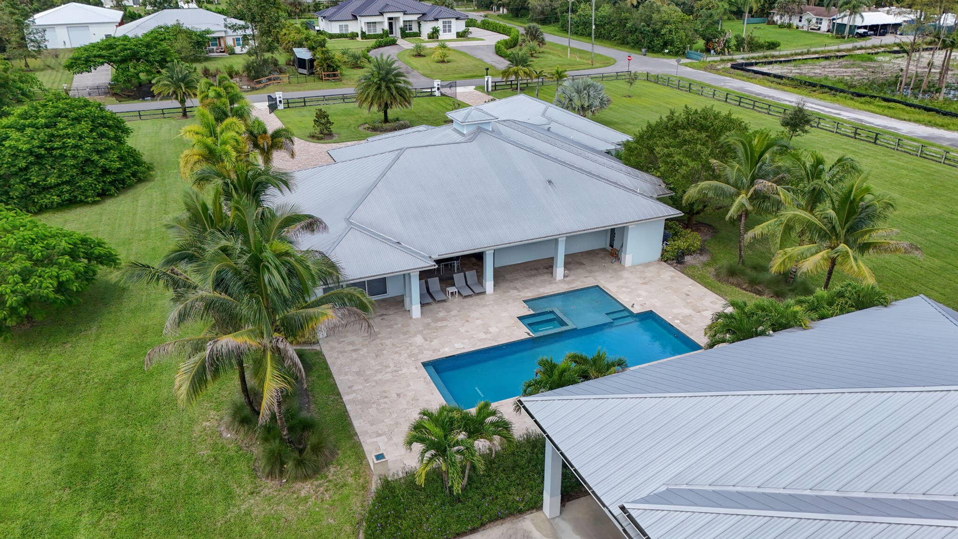 9118 Whippoorwill Trail, Jupiter, FL 33478 Back of the house