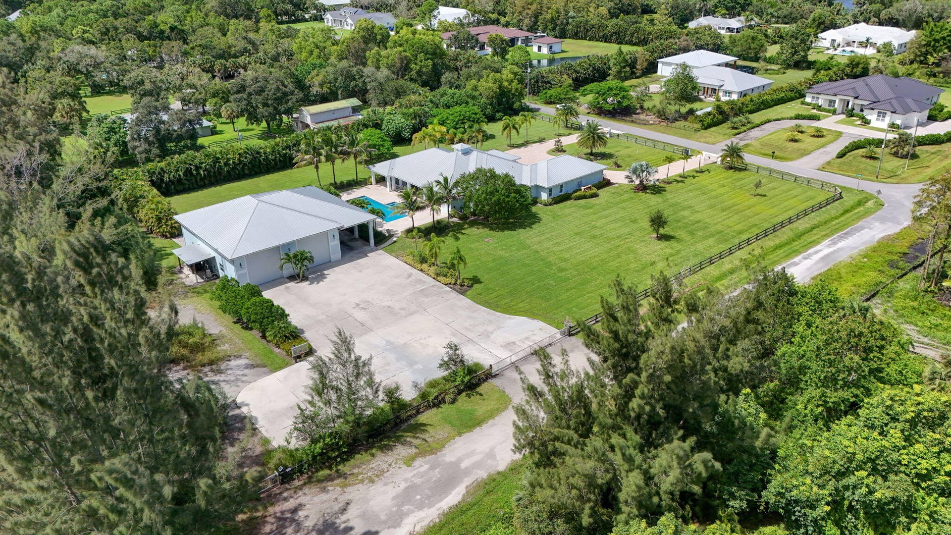 9118 Whippoorwill Trail, Jupiter, FL 33478 aerial view