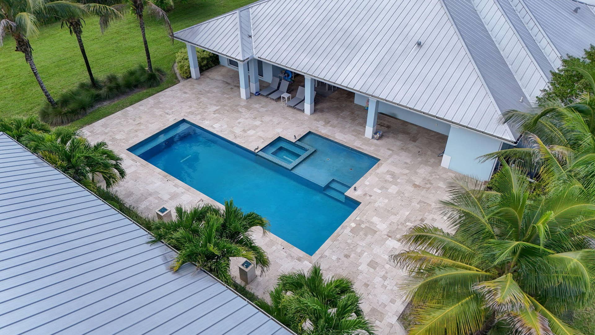 9118 Whippoorwill Trail, Jupiter, FL 33478 private pool and spa