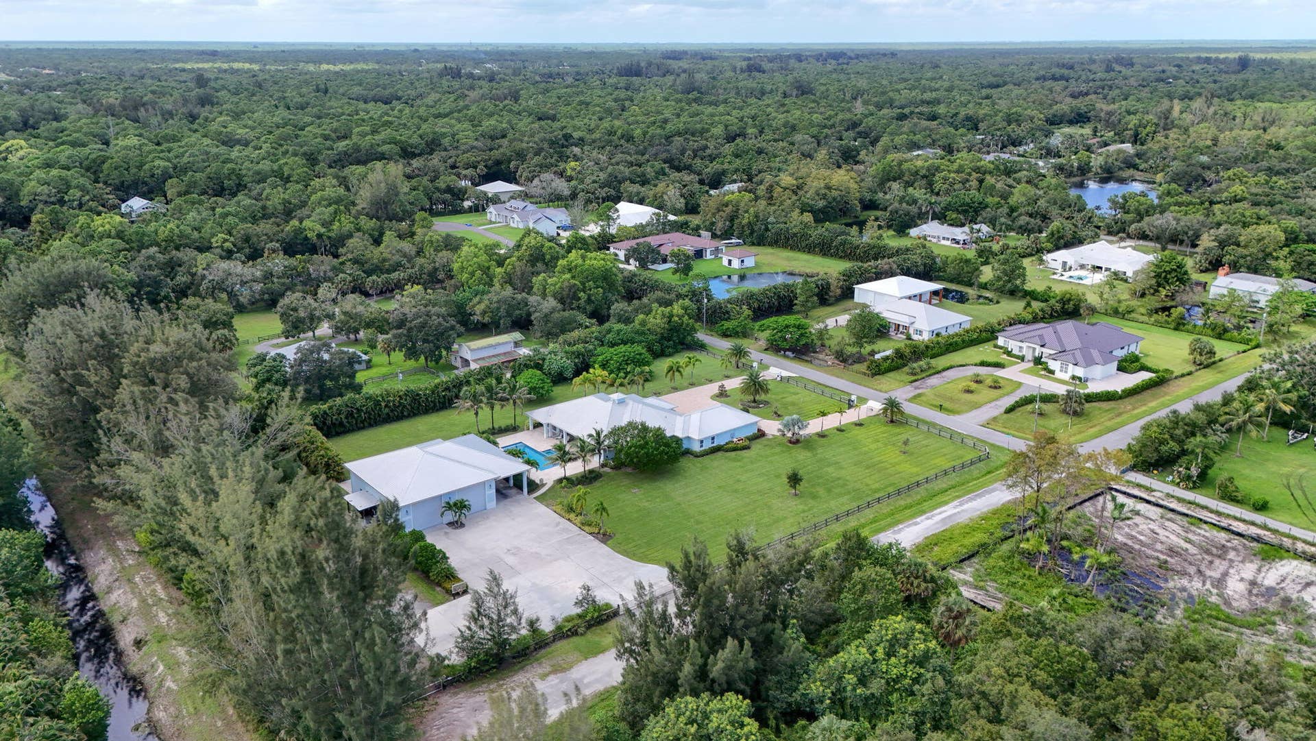 9118 Whippoorwill Trail, Jupiter, FL 33478 aerial view