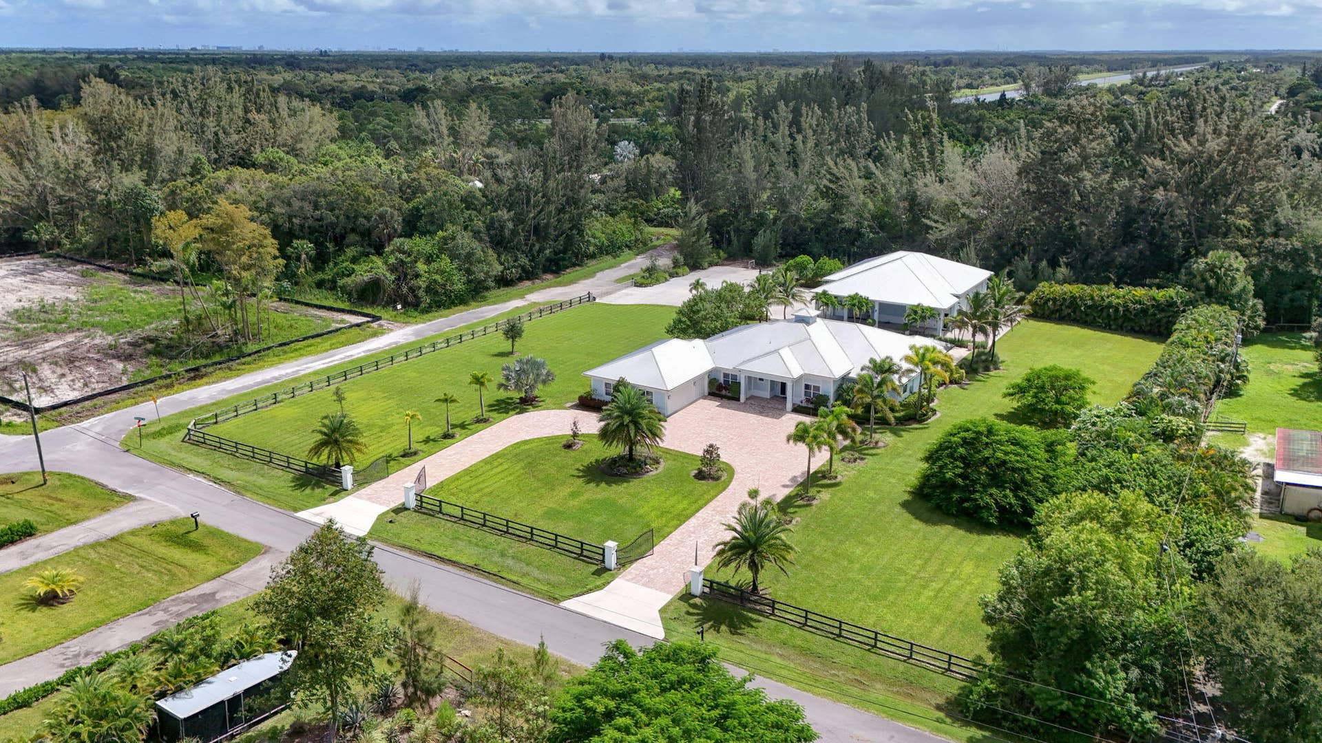 9118 Whippoorwill Trail, Jupiter, FL 33478 aerial view