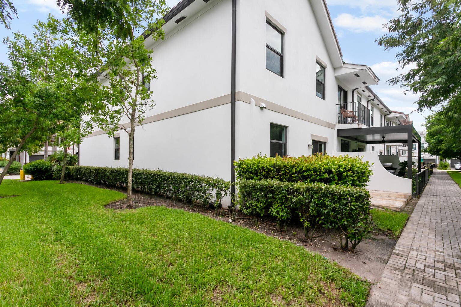 4511 E AQUA BELLA Lane, Dania Beach, FL 33312 IMG_4214 CH