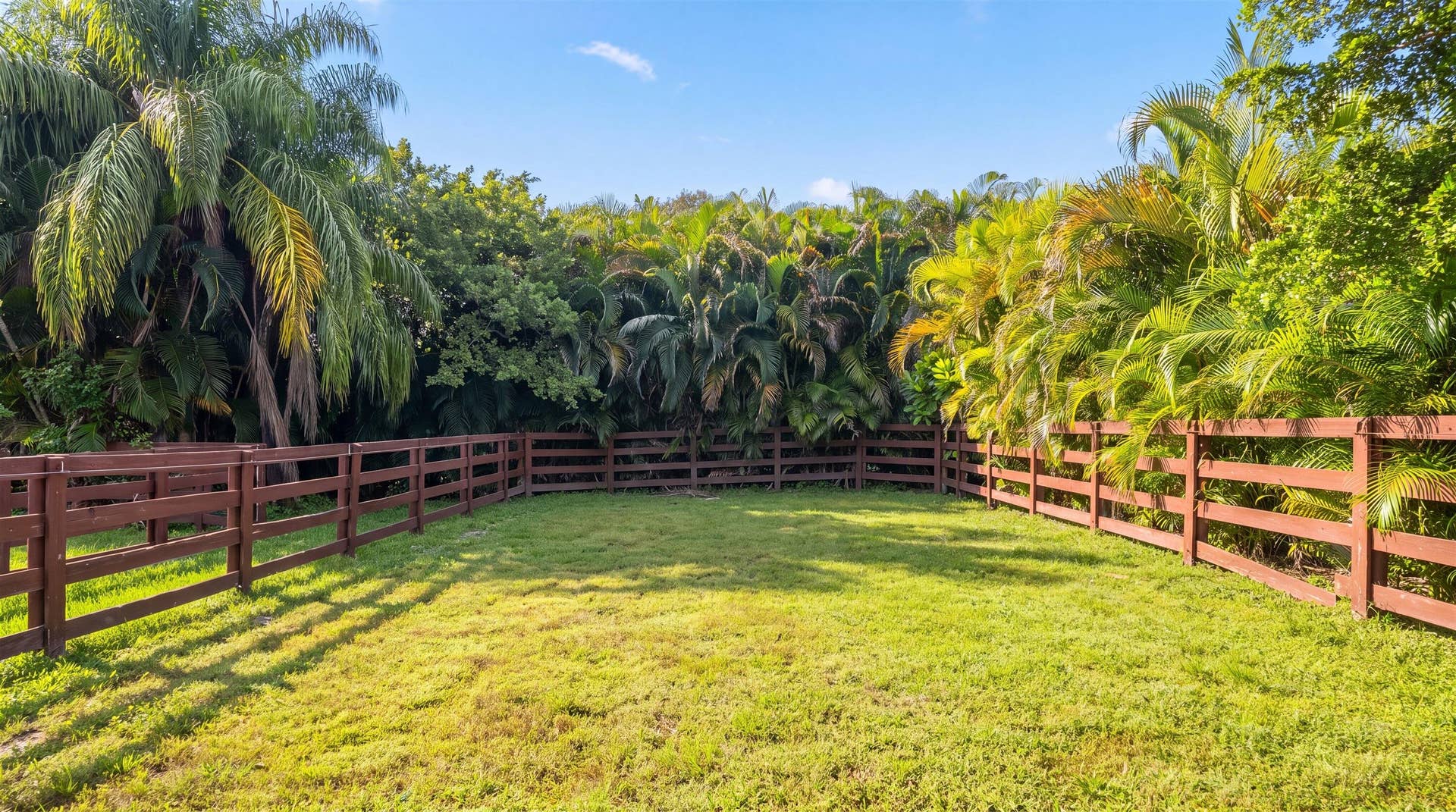 17-14883 Equestrian Way