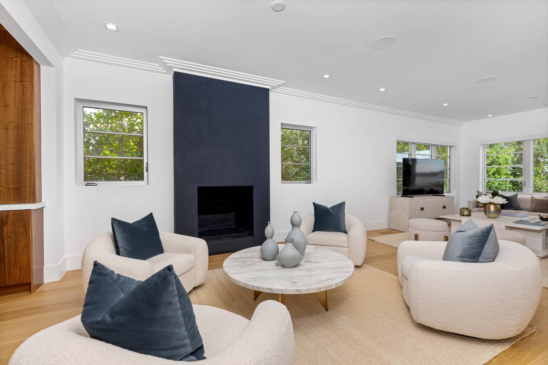 2745 S Flagler Drive, West Palm Beach, FL 33405 Living Room
