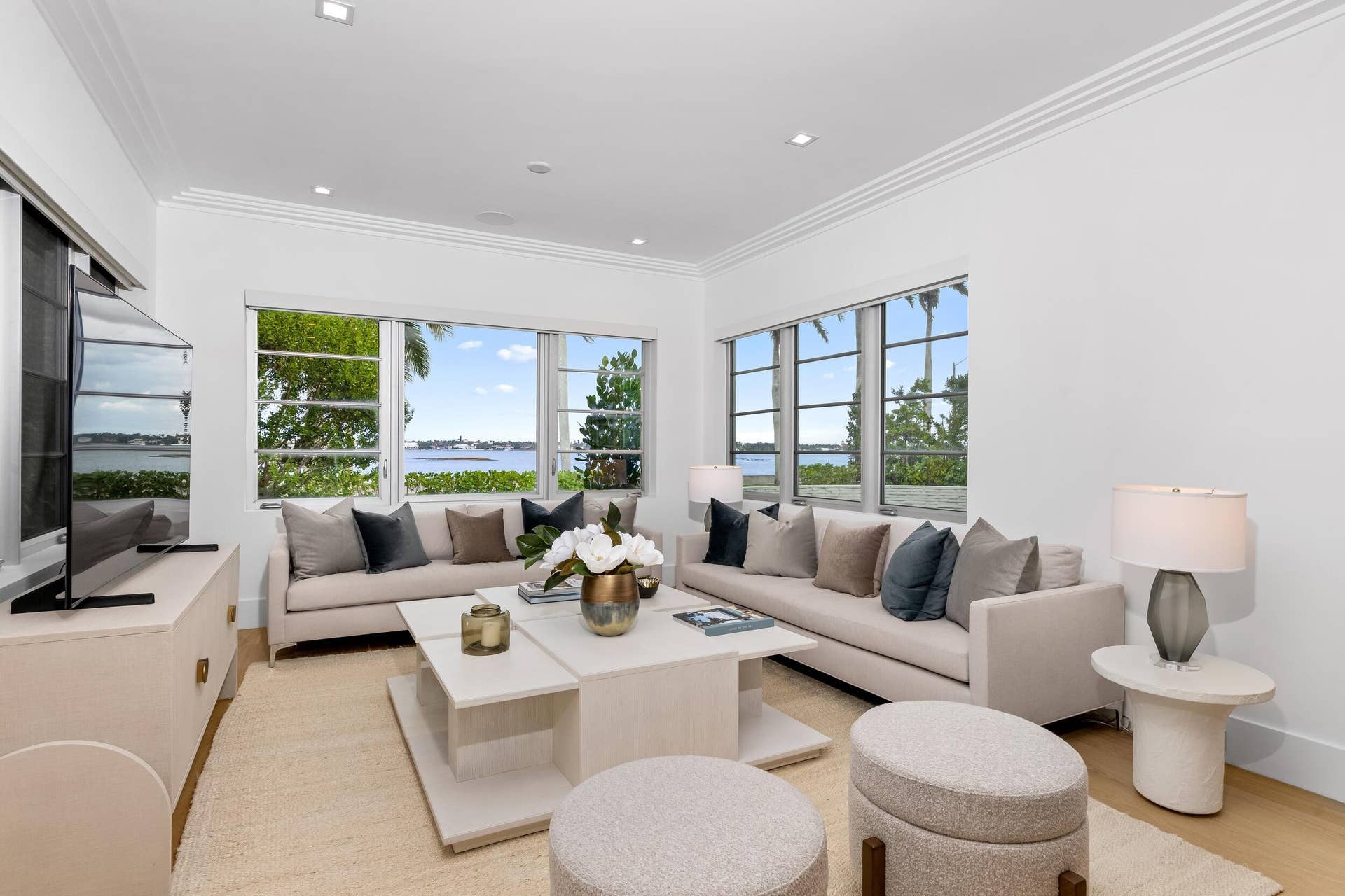 2745 S Flagler Drive, West Palm Beach, FL 33405 Living Room