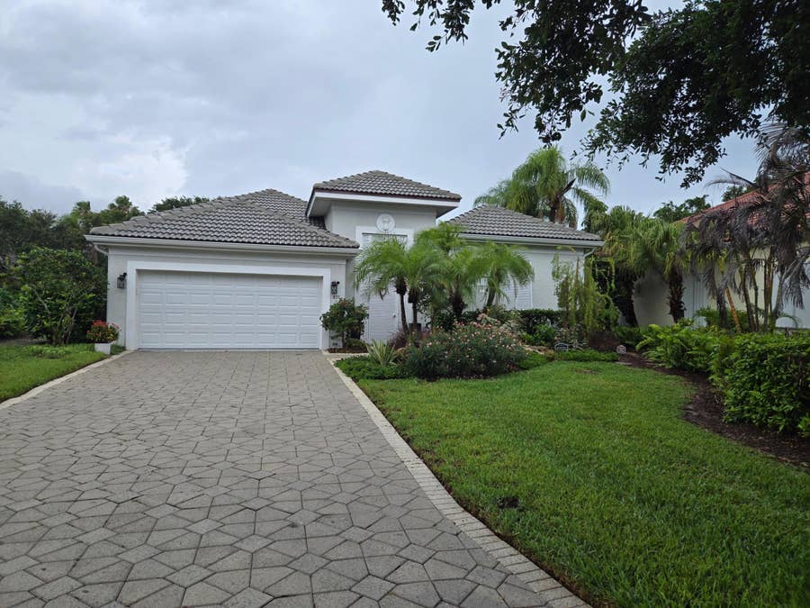 Property photo for 831 ISLAND CLUB Square, Vero Beach, FL