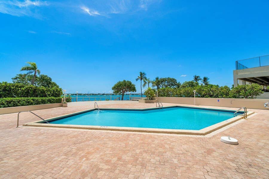 Property photo for 5600 N FLAGLER Drive, #1904, West Palm Beach, FL