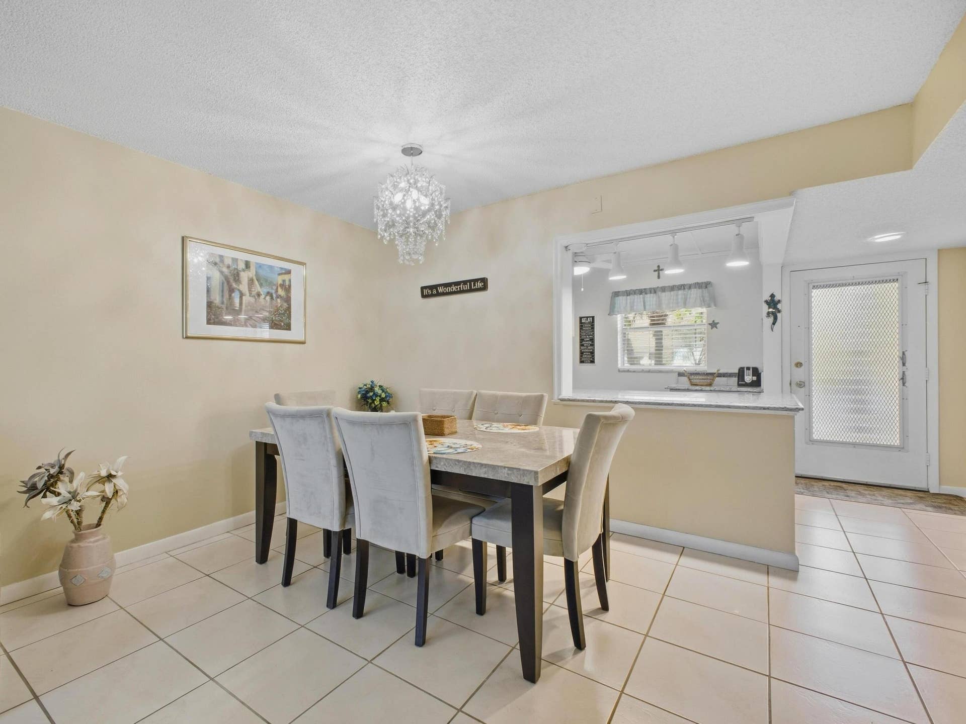 2620 NE 1st Court, #1050, Boynton Beach, FL 33435 Dining 2