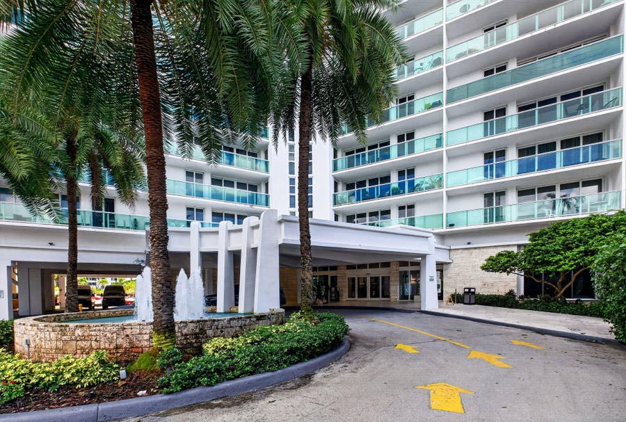 Property photo for 100 Bayview Drive, #620, Sunny Isles Beach, FL