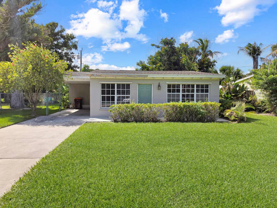 Property photo for 1331 3RD Court, Vero Beach, FL