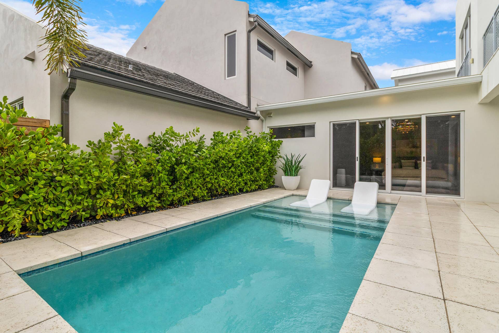 1504 NE 6TH Court, Fort Lauderdale, FL 33304 49_accutour_02 1504-ne-6th-ct -050