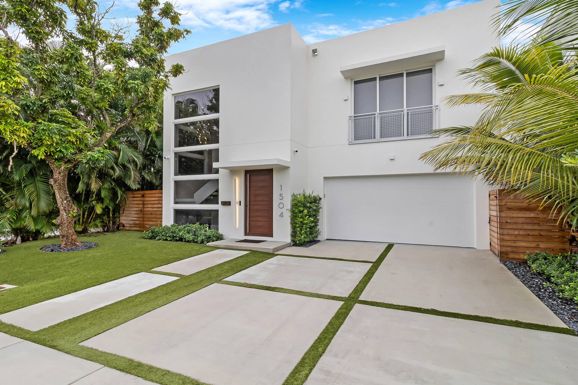 1504 NE 6TH Court, Fort Lauderdale, FL 33304 2_accutour_02 1504-ne-6th-ct -002