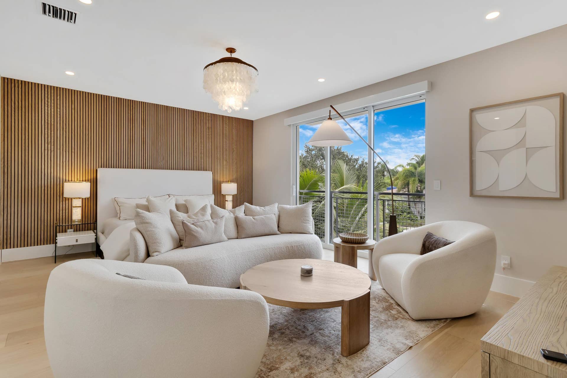 1504 NE 6TH Court, Fort Lauderdale, FL 33304 31_accutour_02 1504-ne-6th-ct -032.png