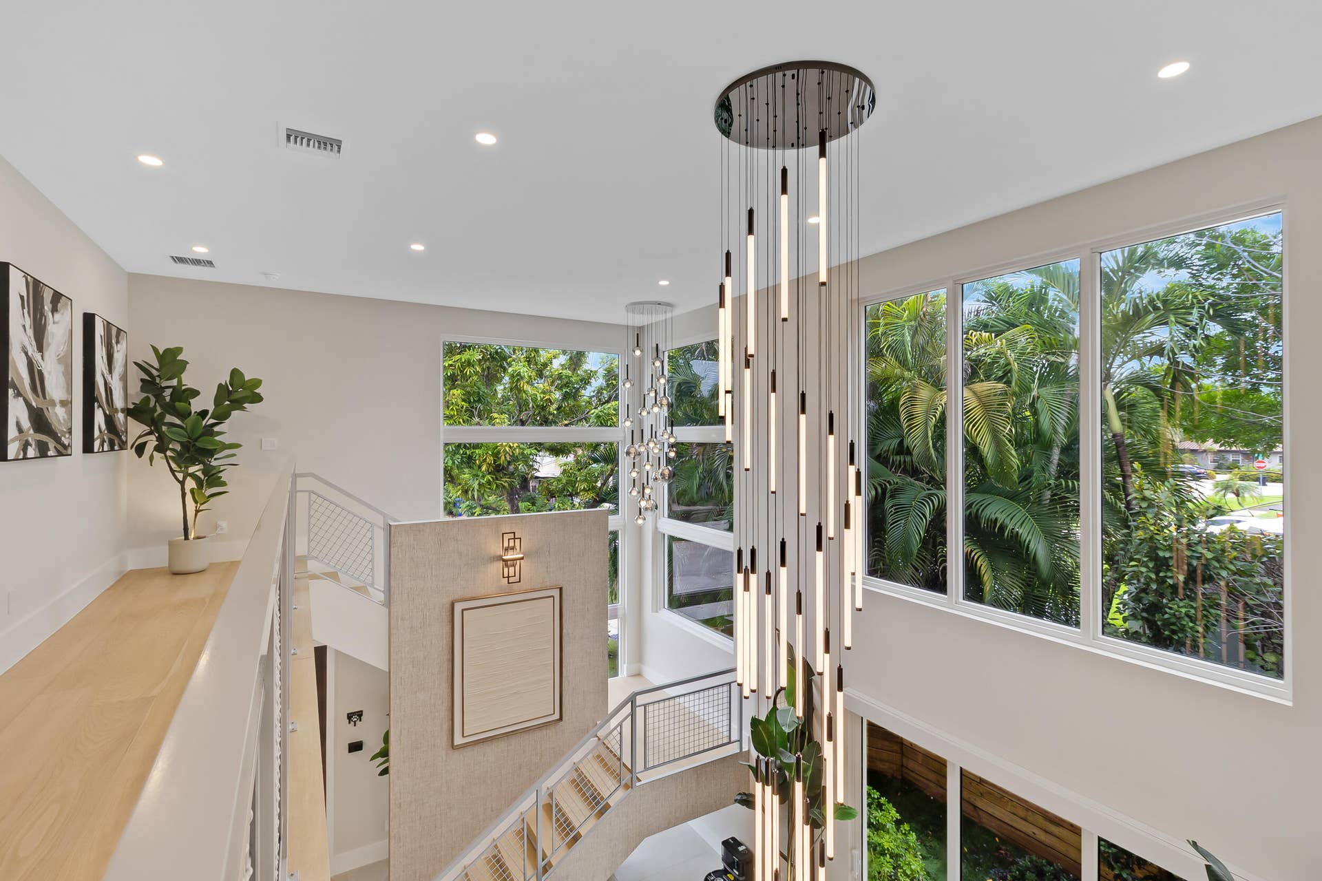 1504 NE 6TH Court, Fort Lauderdale, FL 33304 36_accutour_02 1504-ne-6th-ct -037