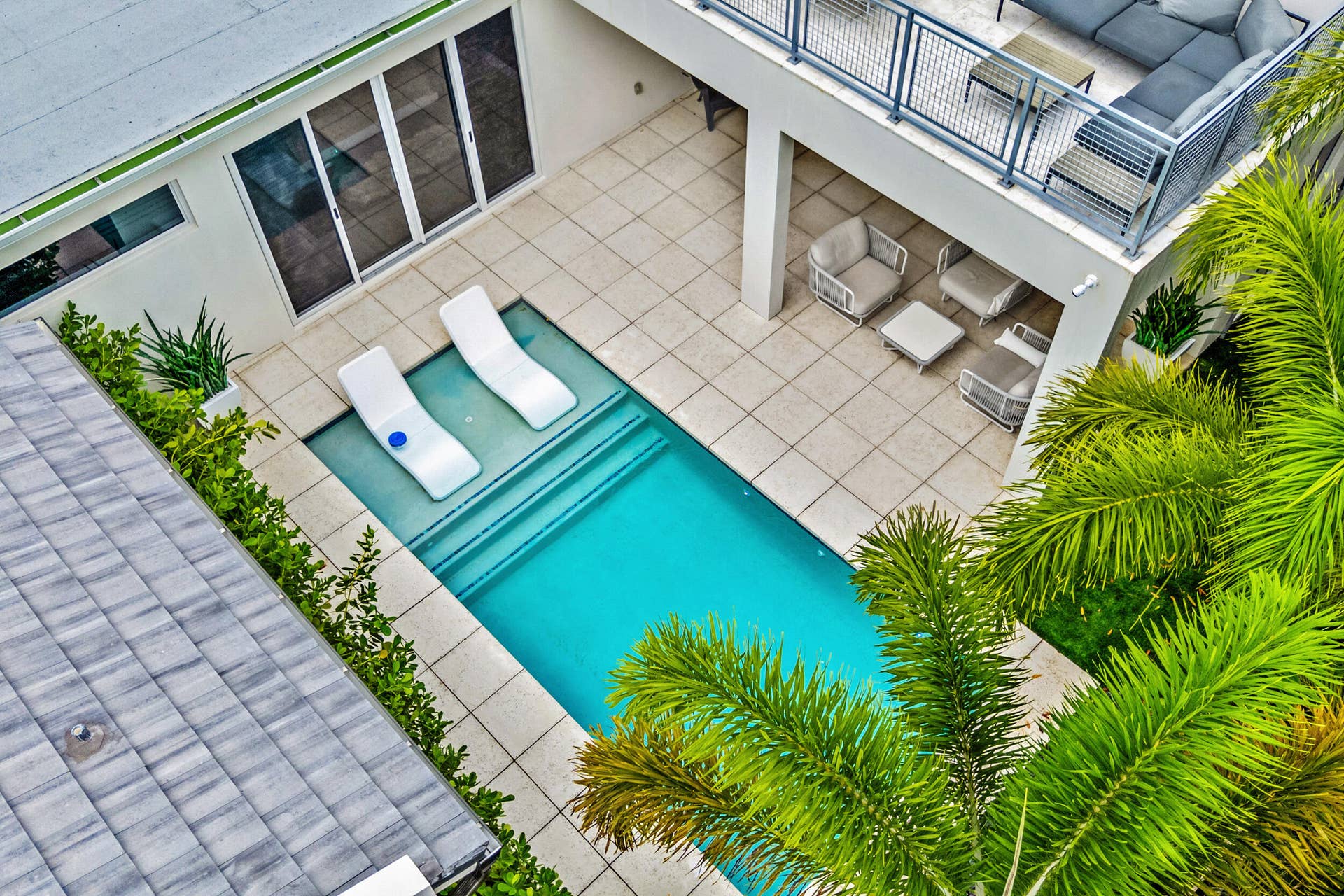 1504 NE 6TH Court, Fort Lauderdale, FL 33304 63_accutour_02 1504-ne-6th-ct -064