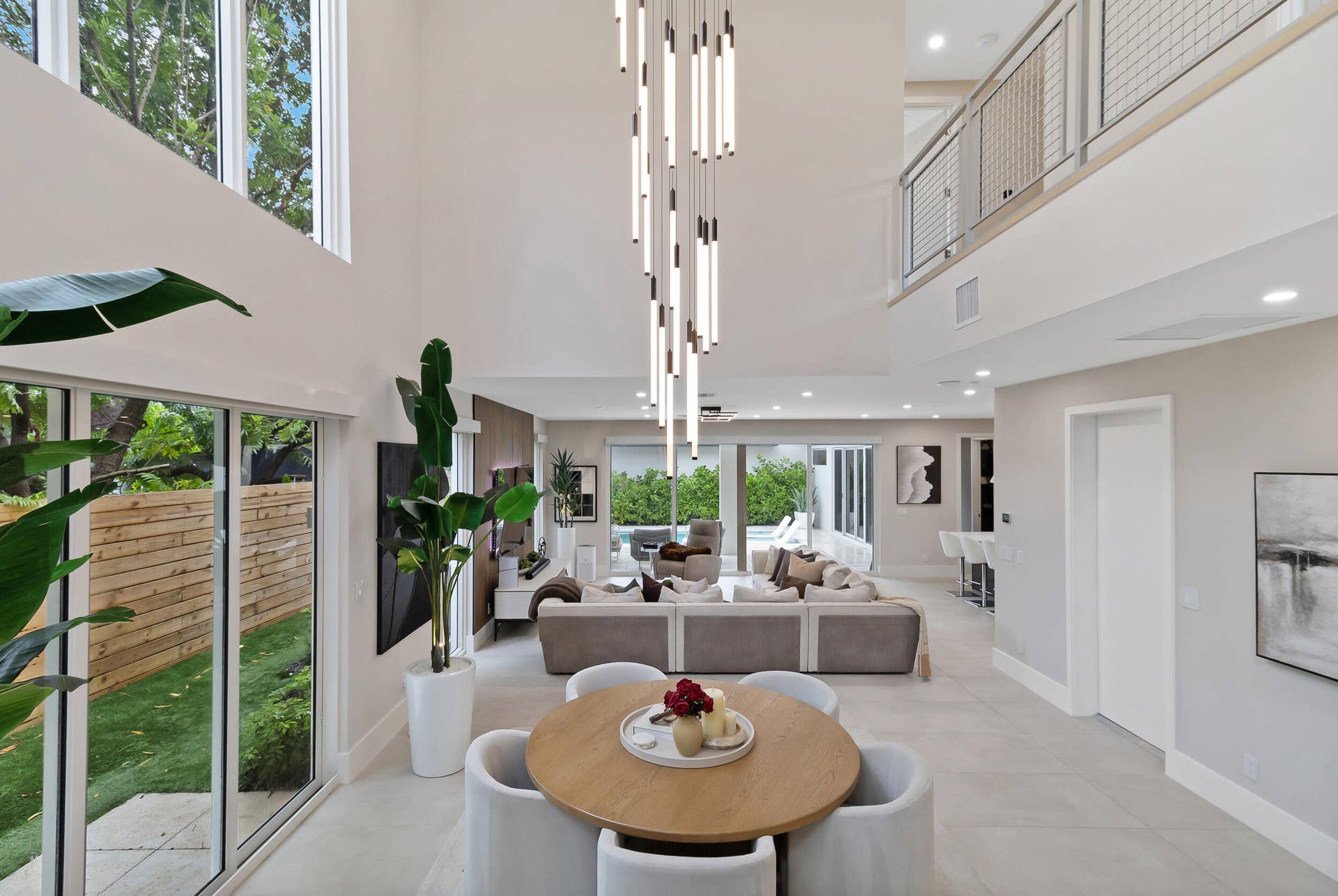 1504 NE 6TH Court, Fort Lauderdale, FL 33304 11_accutour_02 1504-ne-6th-ct -011