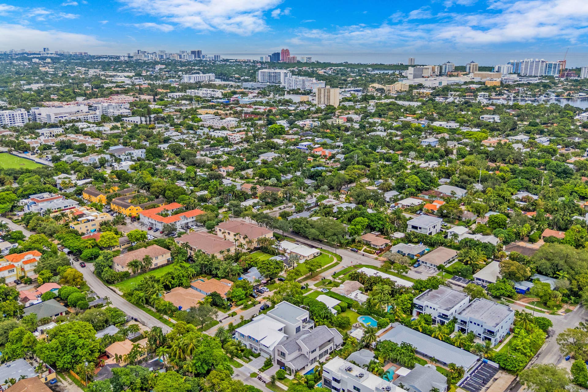 1504 NE 6TH Court, Fort Lauderdale, FL 33304 66_accutour_02 1504-ne-6th-ct -067