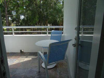 930 Rambling Drive Circle, #LITTLE RANCHES, Wellington, FL 33414 Queens Suite East balcony with dining