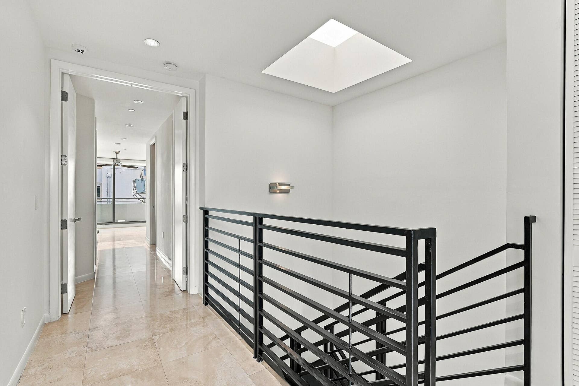 1703 NE 5TH Court, #1703, Fort Lauderdale, FL 33301 3rd floor hallway
