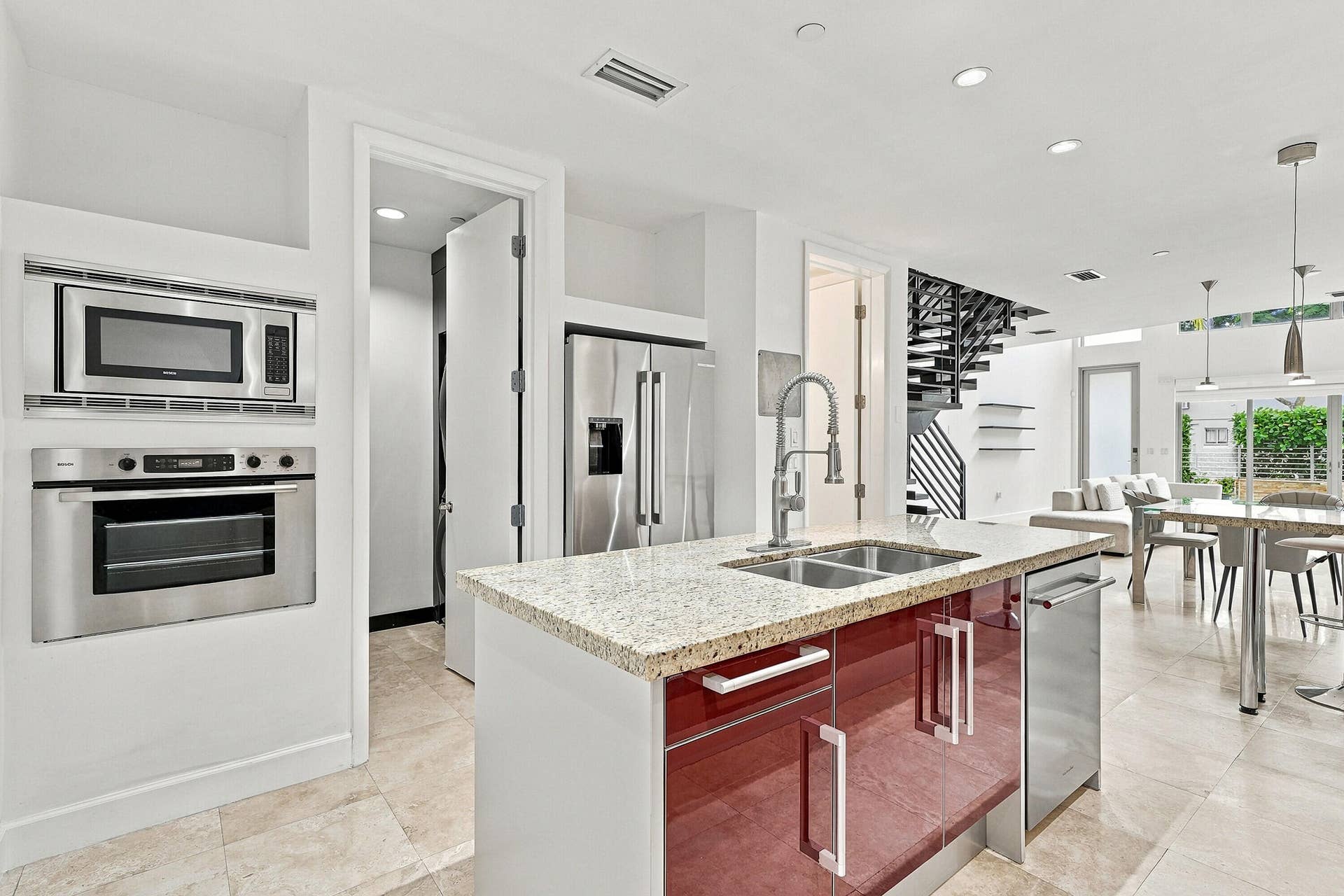 1703 NE 5TH Court, #1703, Fort Lauderdale, FL 33301 Kitchen
