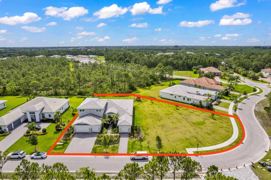 Property photo for 2989 SW GOLDENGLOW Drive, Palm City, FL