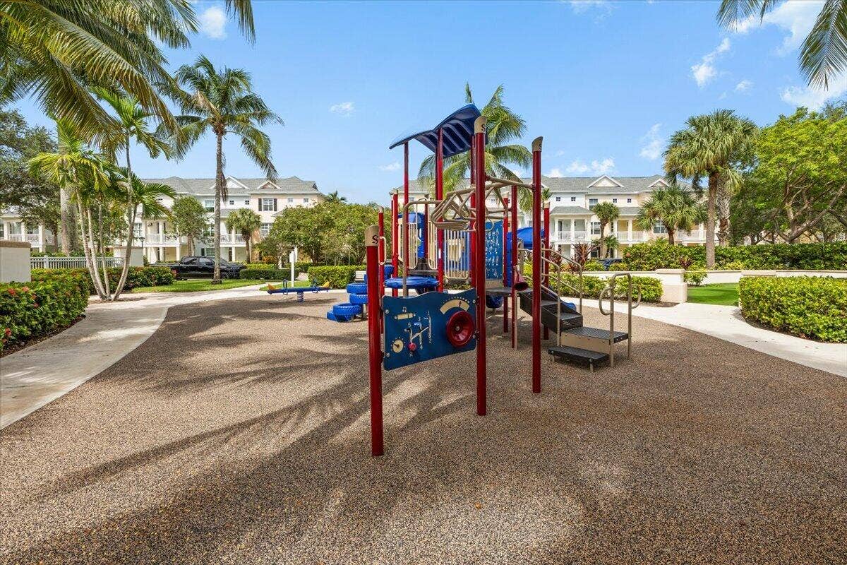 776 DAKOTA Drive, #102, Jupiter, FL 33458 48-424A4961