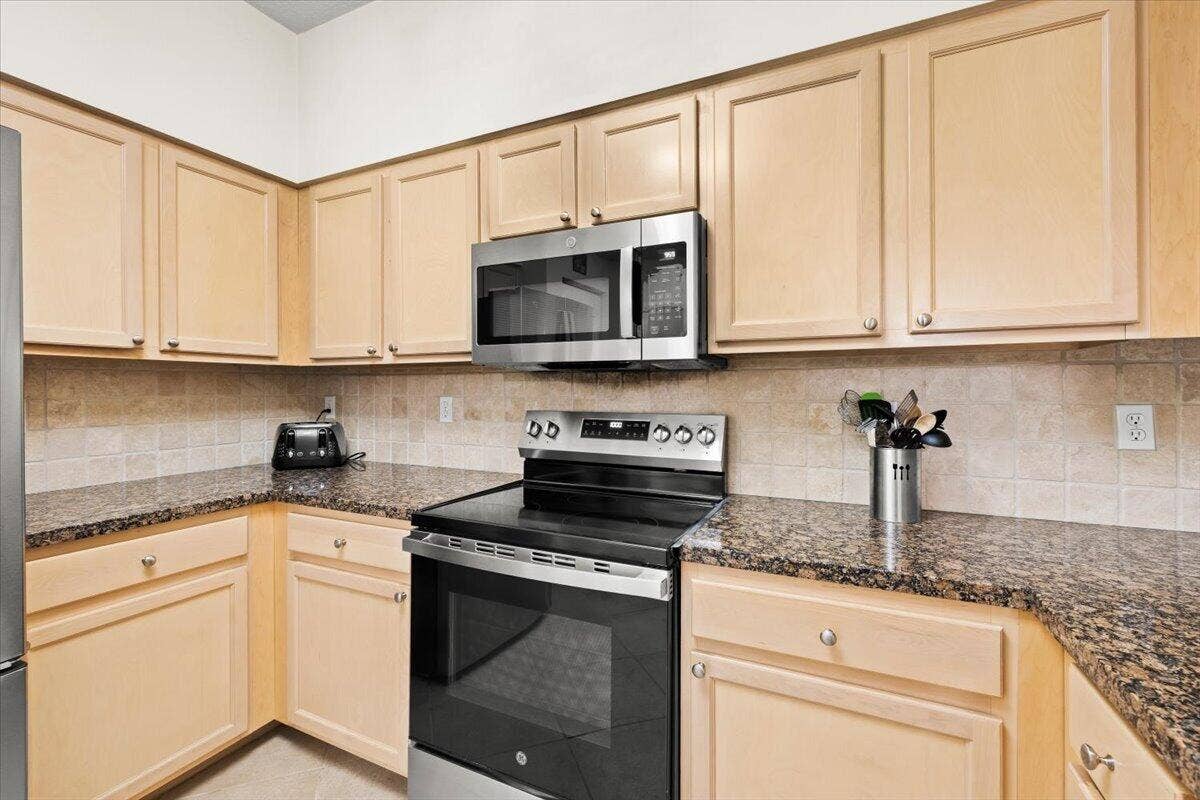 776 DAKOTA Drive, #102, Jupiter, FL 33458 17-424A2754