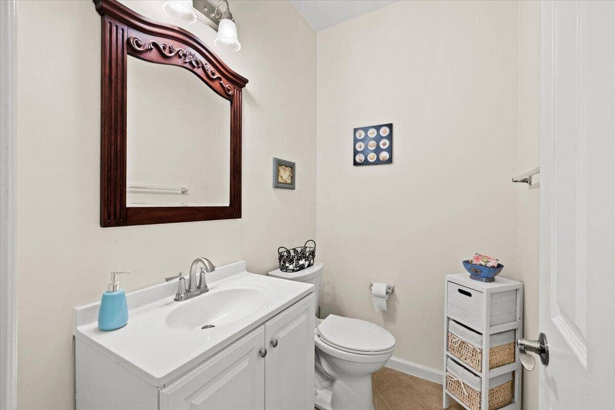 776 DAKOTA Drive, #102, Jupiter, FL 33458 18-424A2719
