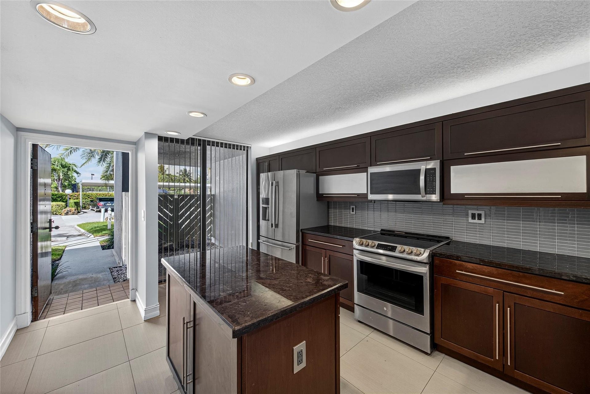 1100 SE 5TH Court, #53, Pompano Beach, FL 33060 Photo 3