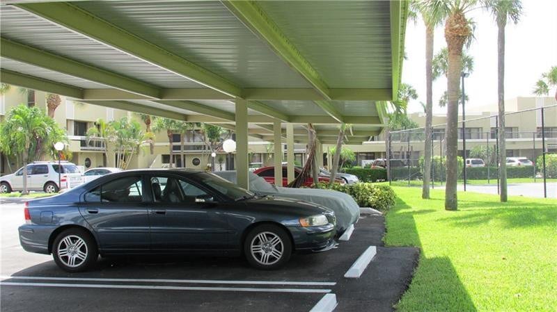 1100 SE 5TH Court, #53, Pompano Beach, FL 33060 ASSIGNED PARKING !!