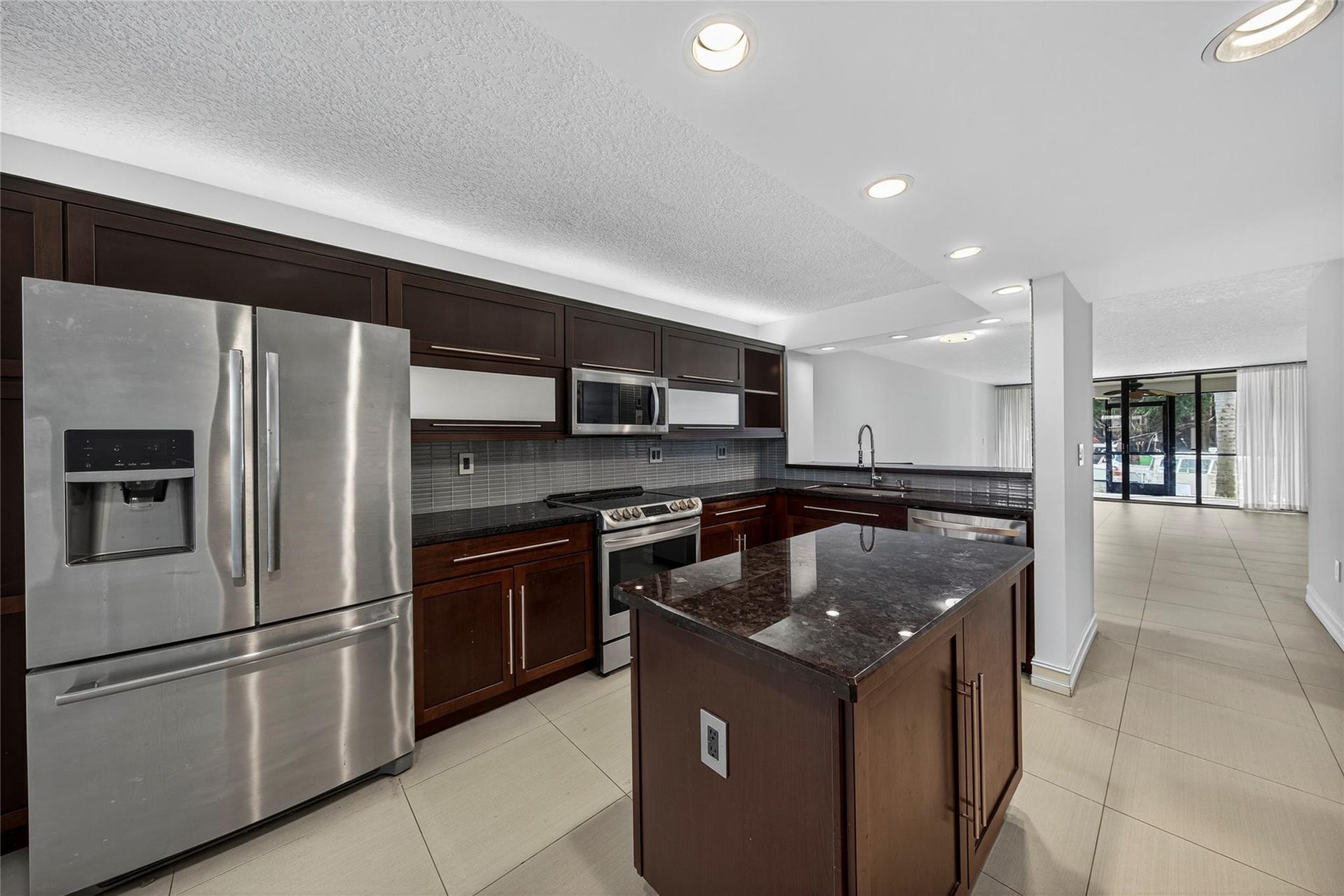 1100 SE 5TH Court, #53, Pompano Beach, FL 33060 Photo 2