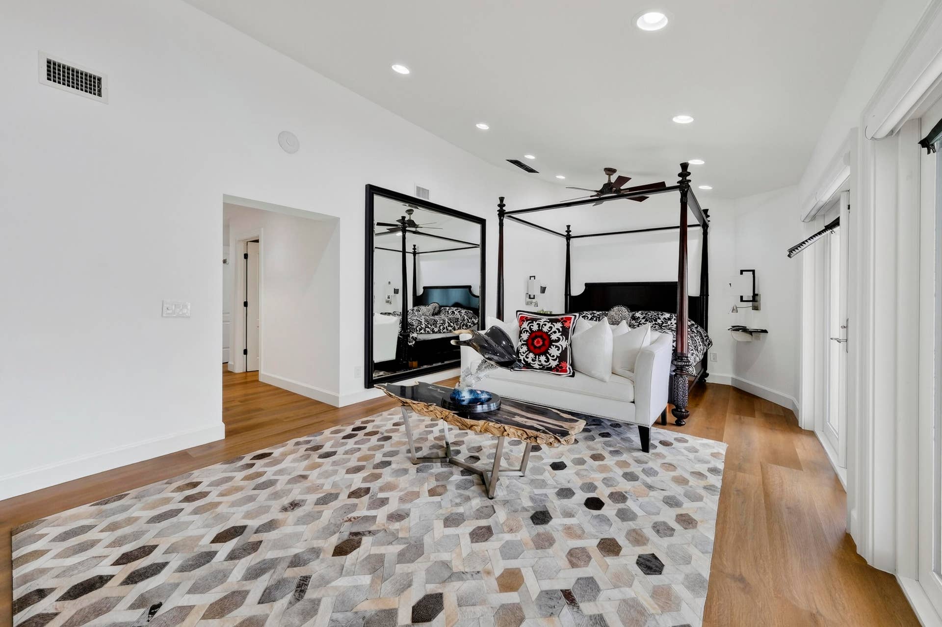 329 ISLE OF CAPRI Drive, Fort Lauderdale, FL 33301 329 Isle of Capri Drive. Fort Lauderdale