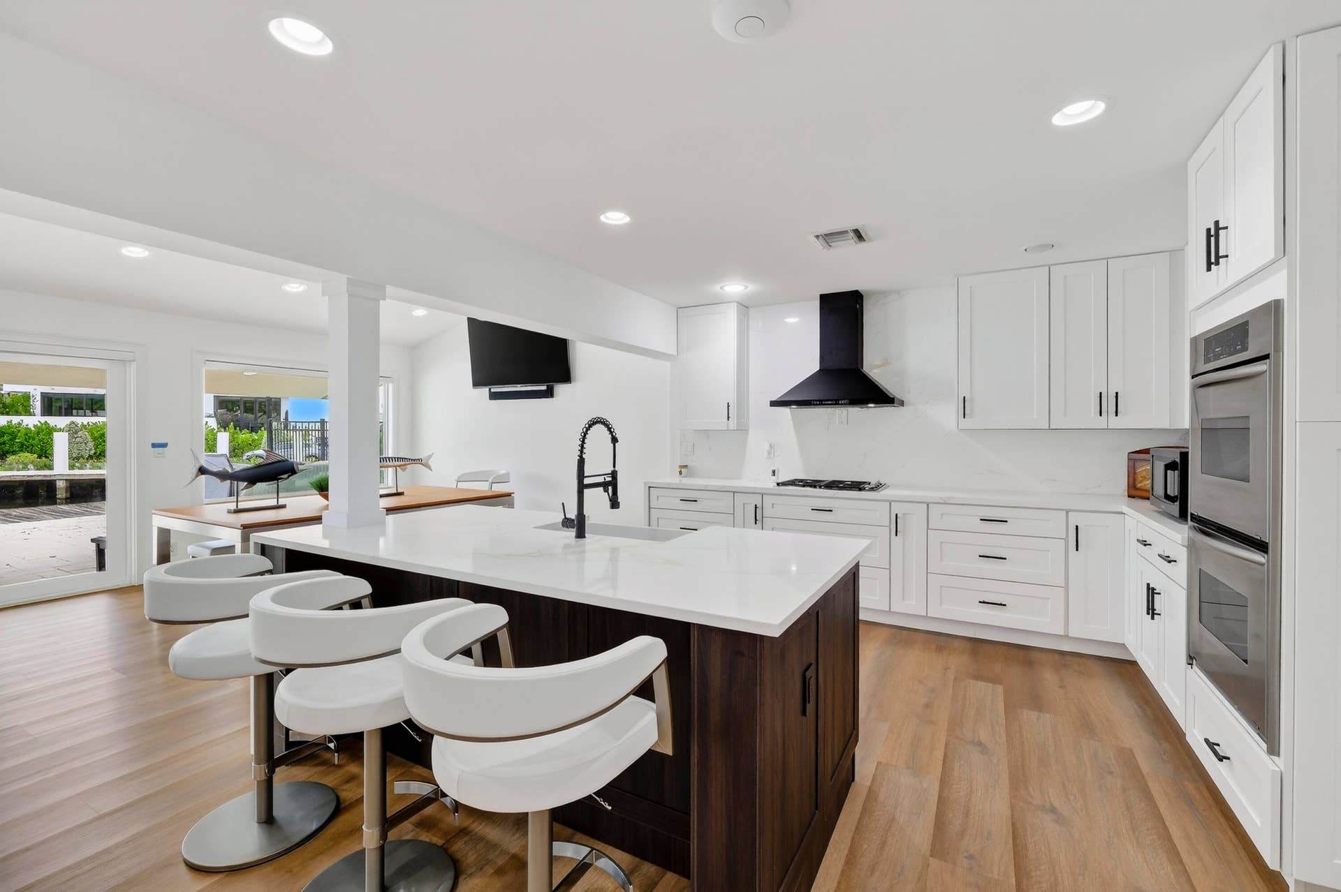 329 ISLE OF CAPRI Drive, Fort Lauderdale, FL 33301 329 Isle of Capri Drive. Fort Lauderdale