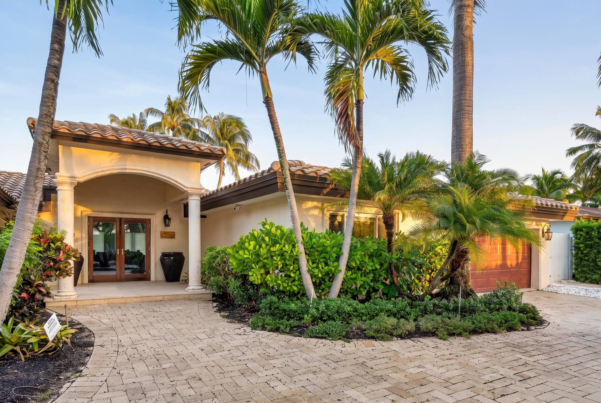 329 ISLE OF CAPRI Drive, Fort Lauderdale, FL 33301 329 Isle of Capri Drive. Fort Lauderdale