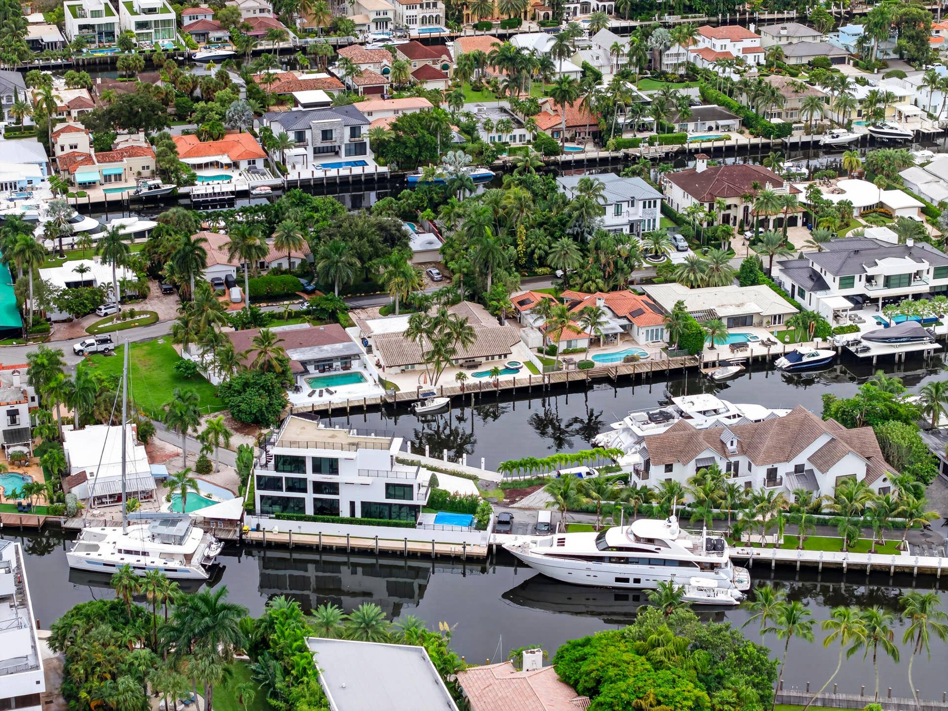 329 ISLE OF CAPRI Drive, Fort Lauderdale, FL 33301 329 Isle of Capri Drive. Fort Lauderdale