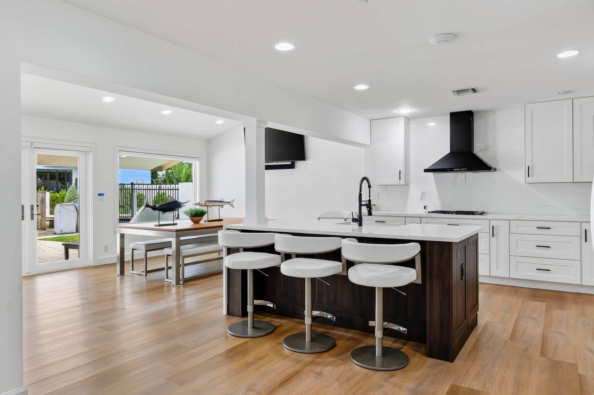 329 ISLE OF CAPRI Drive, Fort Lauderdale, FL 33301 329 Isle of Capri Drive. Fort Lauderdale