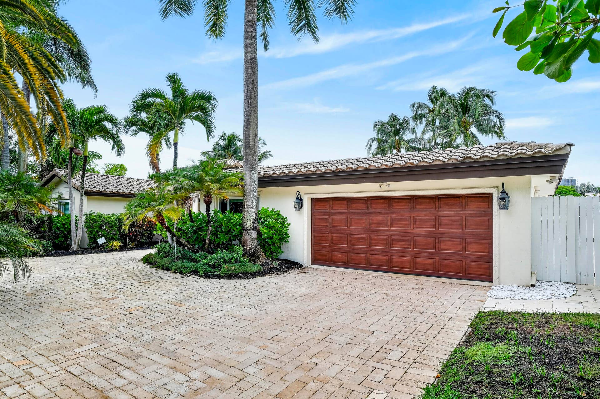 329 ISLE OF CAPRI Drive, Fort Lauderdale, FL 33301 329 Isle of Capri Drive. Fort Lauderdale