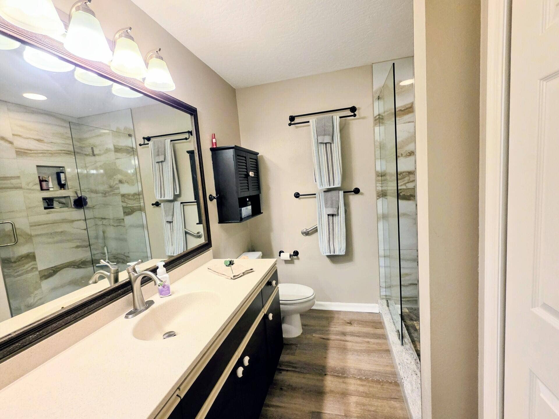Updated Ensuite Bath