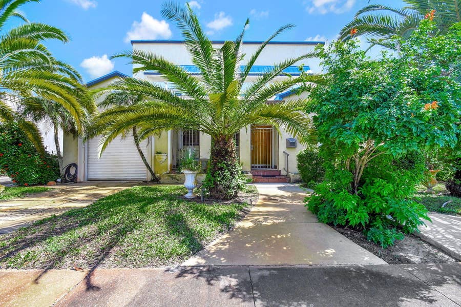 Property photo for 124 S Palmway, Lake Worth Beach, FL