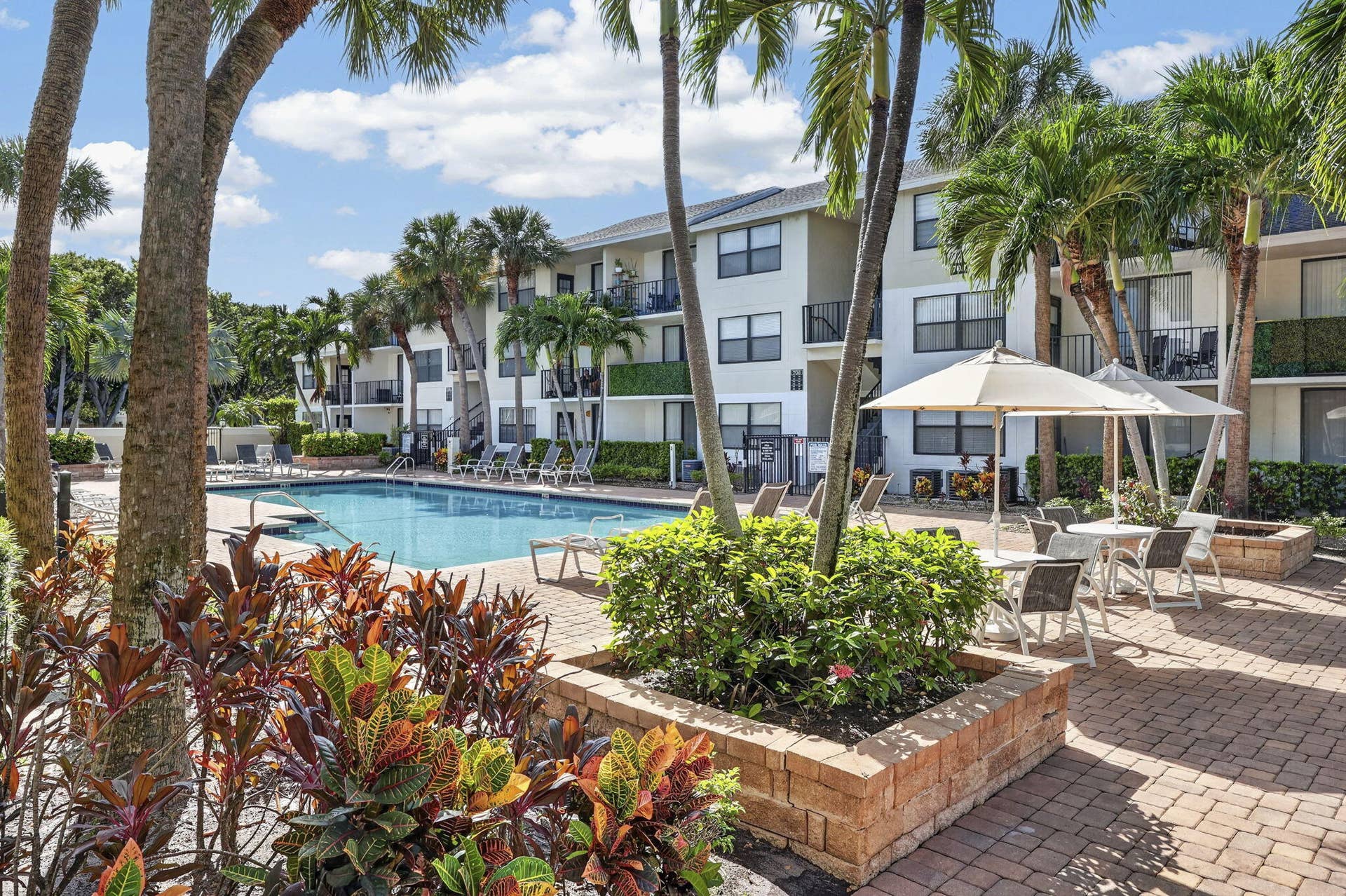 724 EXECUTIVE CENTER Drive, #36, West Palm Beach, West Palm Beach, FL 33401 35-web-or-mls-BS1A3860