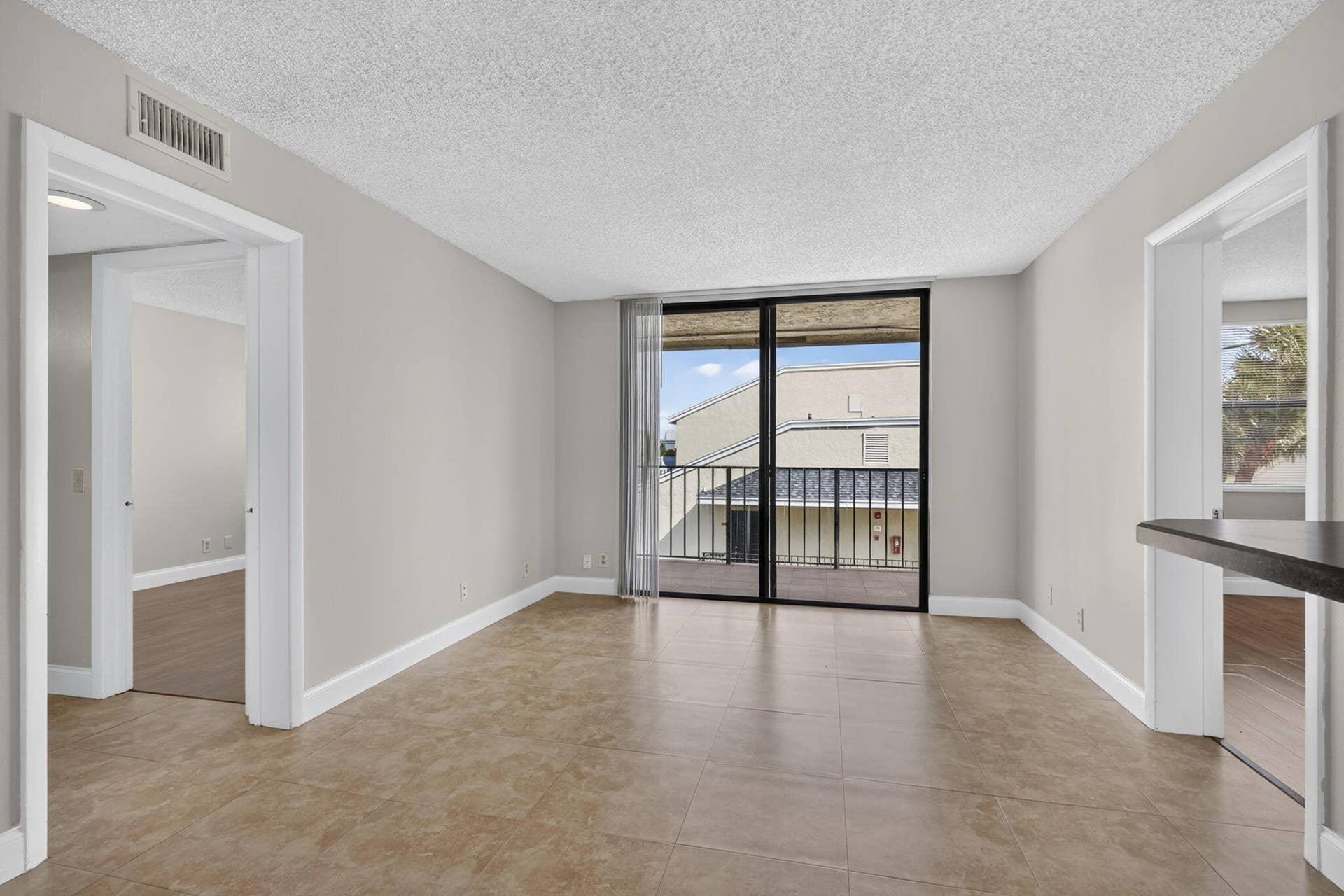 724 EXECUTIVE CENTER Drive, #36, West Palm Beach, West Palm Beach, FL 33401 19-web-or-mls-BS1A3781