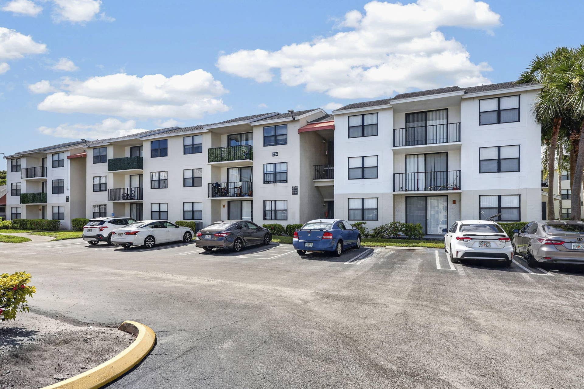 724 EXECUTIVE CENTER Drive, #36, West Palm Beach, West Palm Beach, FL 33401 1-web-or-mls-BS1A3695